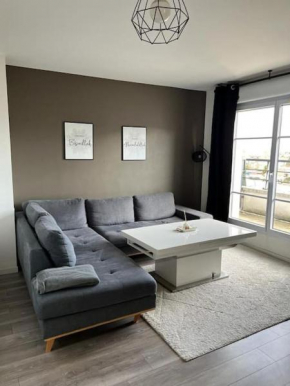 Big duplex 15 min from Paris city center - Metro station Line 5